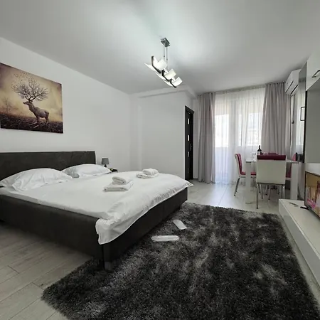Apartment Luxury Plaza M Drumul Taberei