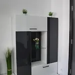Luxury Plaza M Drumul Taberei דירה